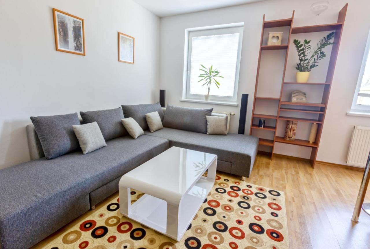 Apartman Hugo Veľký Slavkov Exteriér fotografie