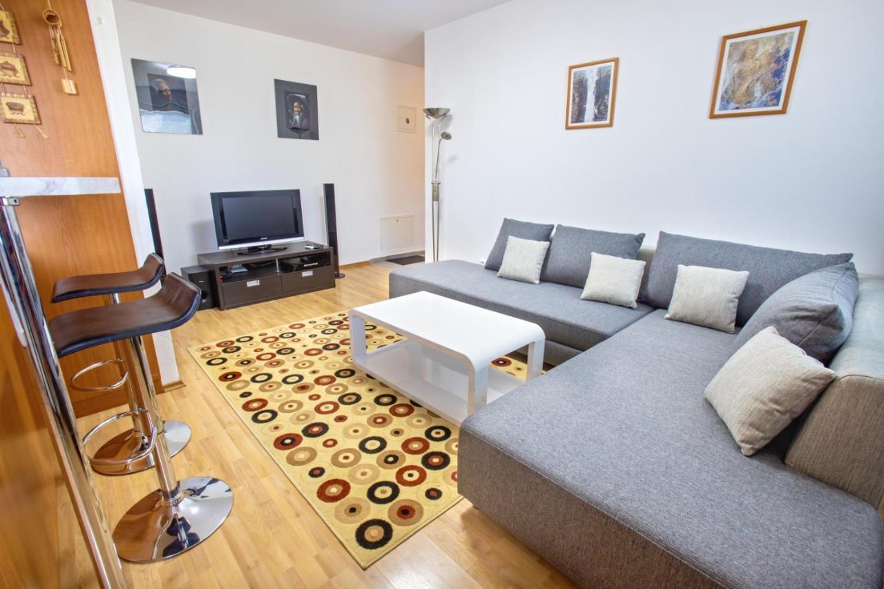Apartman Hugo Veľký Slavkov Exteriér fotografie